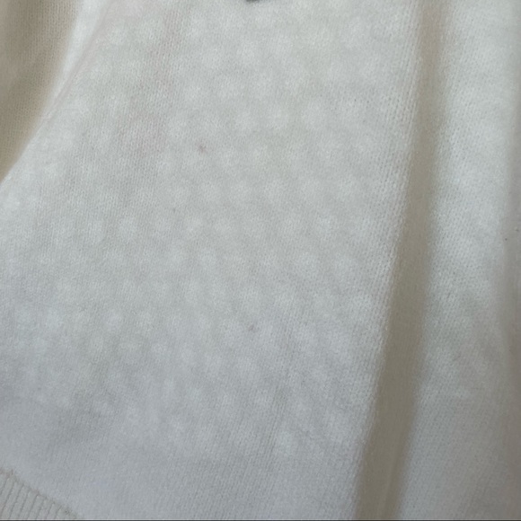(NWT) Velvet and Heart white sweater - Picture 7 of 9